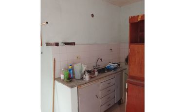 Se vende casa sobre calle España 2582, Puerto MADRYN USD 48.000