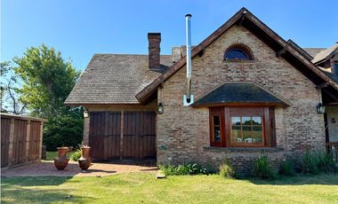Casa chalet en venta, Match Point, Lujan