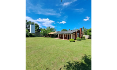 Casa quinta de 1500 m2