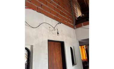 OPORTUNIDAD!!! CASA Y DEPARTAMENTO ITUZAINGO NORTE