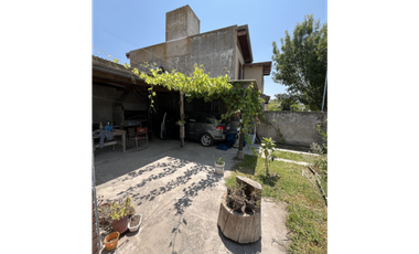 Venta casa muy bien ubicada en Santa Clara del Mar