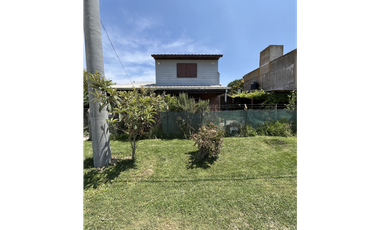 Venta casa muy bien ubicada en Santa Clara del Mar