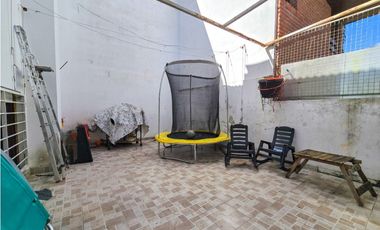 Chalet 5 amb. c/garage, quincho, patio y terraza - Colinas de P. Ramos