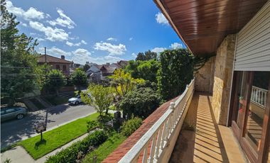 Chalet 5 amb. c/garage, quincho, patio y terraza - Colinas de P. Ramos