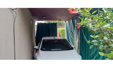 CASA 3 AMBIENTES SOBRE DOS LOTES