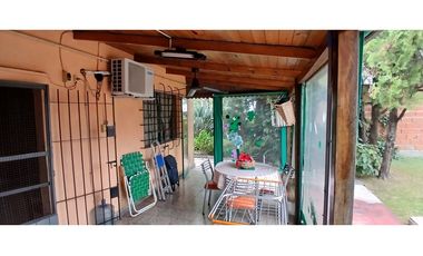 CASA 3 AMBIENTES SOBRE DOS LOTES