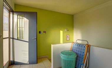 CASA 4 AMBIENTES EN VENTA SANTOS LUGARES TERRAZA