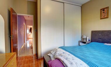 CASA 4 AMBIENTES EN VENTA SANTOS LUGARES TERRAZA