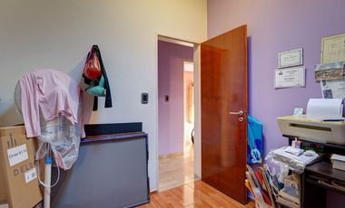 CASA 4 AMBIENTES EN VENTA SANTOS LUGARES TERRAZA