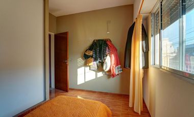 CASA 4 AMBIENTES EN VENTA SANTOS LUGARES TERRAZA