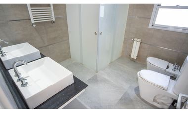 Casa en Venta en Los Juncos, Luján