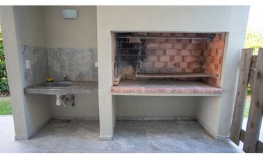 Casa en Venta en Los Juncos, Luján