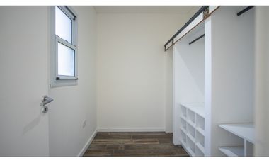 Casa en Venta en Los Juncos, Luján