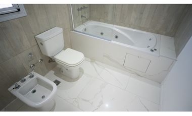 Casa en Venta en Los Juncos, Luján