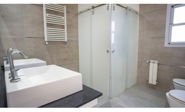 Casa en Venta en Los Juncos, Luján