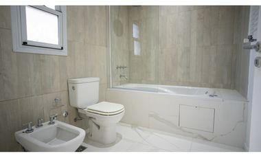 Casa en Venta en Los Juncos, Luján