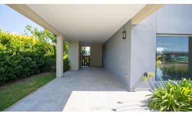 Casa en Venta en Los Juncos, Luján