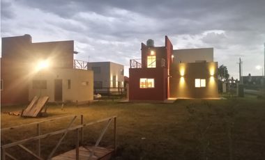 VENTA A ESTRENAR CAMET NORTE