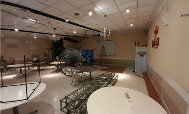 GALPON / SALON PARA EVENTOS EN ALQUILER