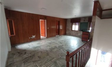 ALQUILO - DEPARTAMENTO PLANTA ALTA - 3 DORMITORIOS - BARRIO IPONA