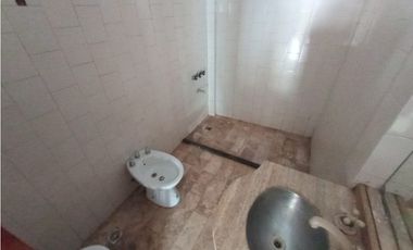 ALQUILO - DEPARTAMENTO PLANTA ALTA - 3 DORMITORIOS - BARRIO IPONA