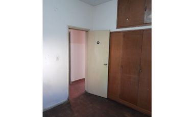 CHALET EN PH AL FRENTE EN ALQUILER. ITUZAINGO NORTE