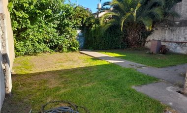 CHALET EN PH AL FRENTE EN ALQUILER. ITUZAINGO NORTE