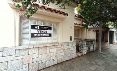 VENTA - CASA 2 DORMITORIOS - Bº TALLERES OESTE