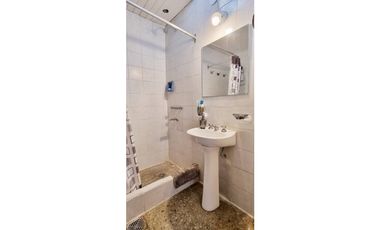 Chalet 3 amb, garage+ Depto 3 amb-NO AP.CREDITO- Calabria y Juramento