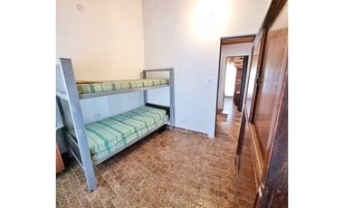 Chalet 3 amb, garage+ Depto 3 amb-NO AP.CREDITO- Calabria y Juramento