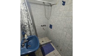 Chalet 3 amb, garage+ Depto 3 amb-NO AP.CREDITO- Calabria y Juramento