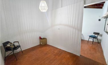 Chalet 3 amb, garage+ Depto 3 amb-NO AP.CREDITO- Calabria y Juramento