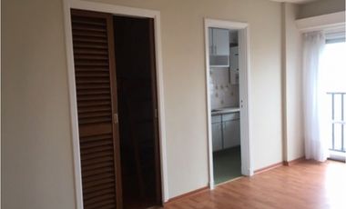 Departamento zona Plaza Colón