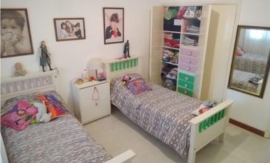 Hermoso chalet en barrio Chauvin con pileta climatizada