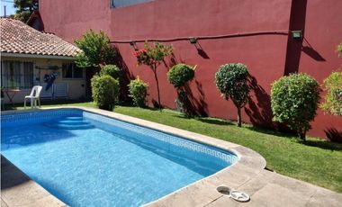 Hermoso chalet en barrio Chauvin con pileta climatizada