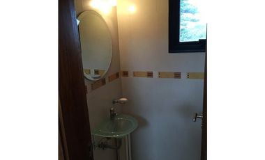 Casa con 4 ambientes vista al golf c/ pileta Sierra de los Padres