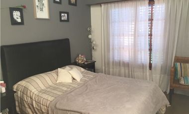 Casa en barrio Los Troncos