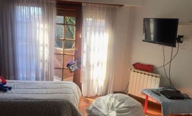 Casa en barrio Los Troncos