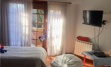 Casa en barrio Los Troncos