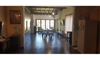 Chalet en Parque Luro con Piscina