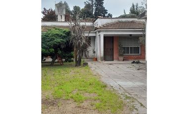 CASA Y LOCAL A LA VENTA EN ASCONAPE AL 1800, PASO DEL REY