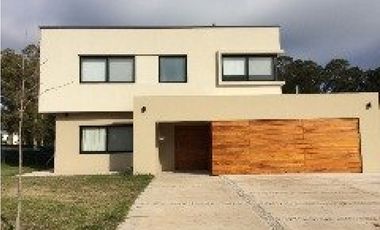 Chalet en Arenas del Sur