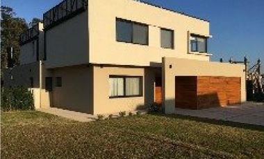 Chalet en Arenas del Sur