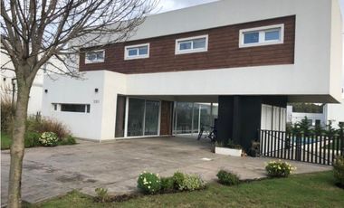 Casa en Arenas del Sur