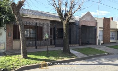 CASA CENTRO LUJAN 2 DORMITORIOS