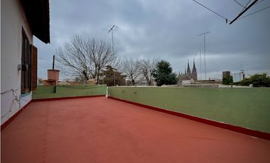 Venta Casa Centrica Dr Muñiz 220