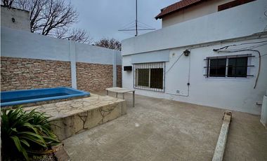 Venta Casa Centrica Dr Muñiz 220