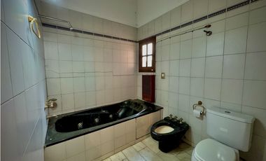 Venta Casa Centrica Dr Muñiz 220