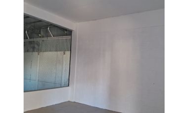 GALPON EXCEPCIONAL EN ITUZAINGO EN ALQUILER