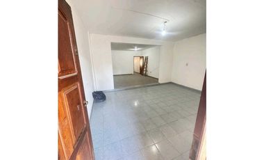 Casa 3 Dormitorios Calle Elías Abad  1924